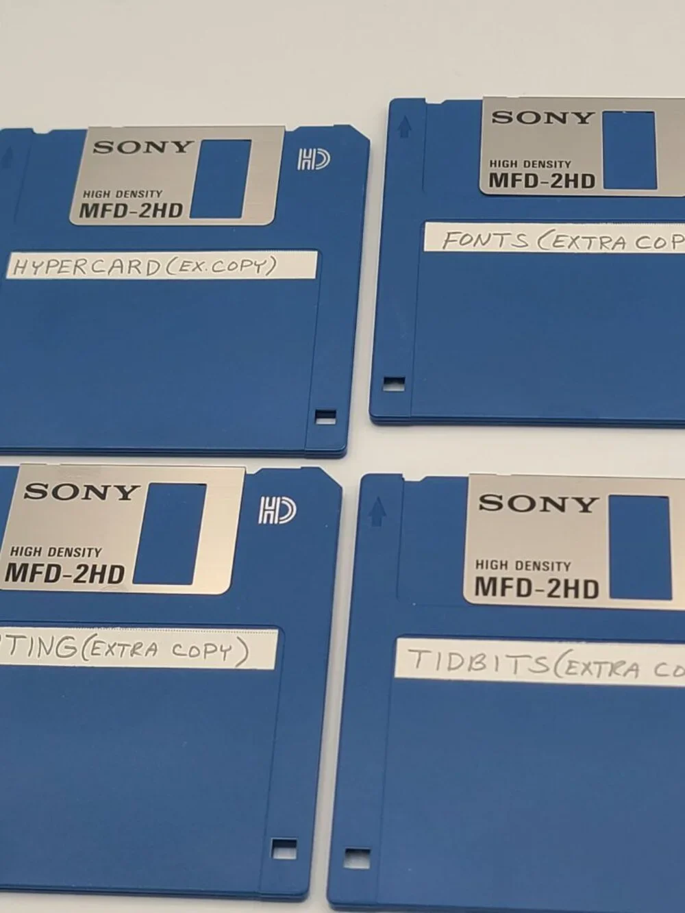 Lot of 22 Sony 3.5” Floppy Micro Floppydisk Double Sided 6 MFD-2HD 16 MFD-2DD